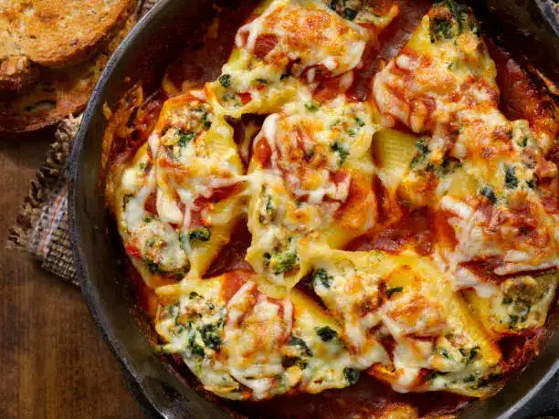 Stuffed Shells with Meat Stuffed Shells with Meat